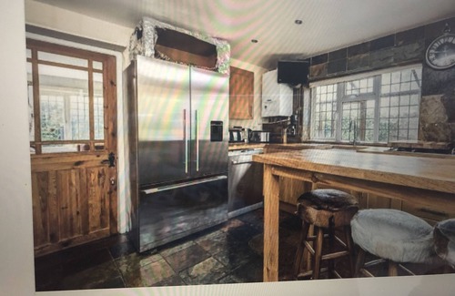 Kidderminster Cottage | Stunning 3 Bed Cottage