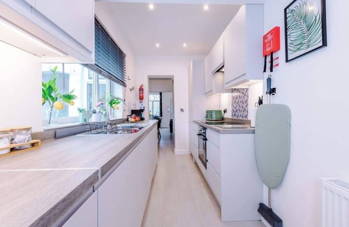Nantwich House | Stunning 3-bed house, amazing location, sleeps 5!