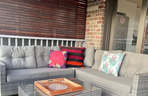 Neutral Bay House | Stunning 3 bedroom home with panoramic city views!