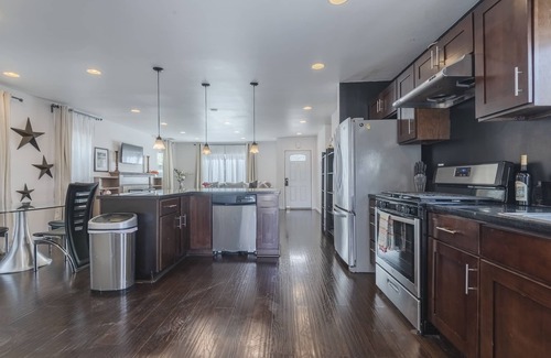 Altadena House | Stunning 3-bedroom cottage – Mountain view and close to Old Town Pasadena.
