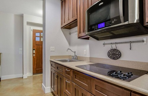 Travis Heights House | Stunning 3-Bedroom Furnished Rental with Outdoor Oasis