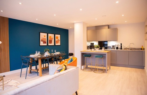 Salford Apartment | Stunning 3 Bedroom Manchester Apartment