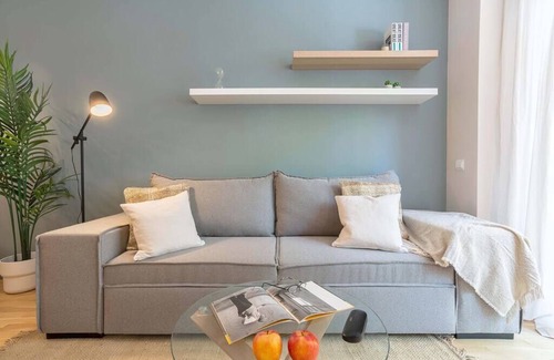 El Parc i la Llacuna del Poblenou Apartment | Stunning 3-Bedroom near City Center & Beach