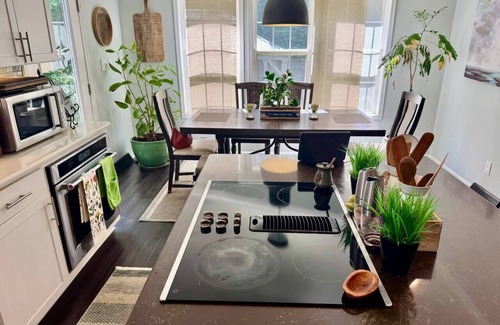 High Point Apartment | Stunning 3 Bedroom Retreat with Inspiring Backyard