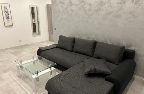 Militari Apartment | Stunning 3-Room Penthouse Lakeview with Terrace