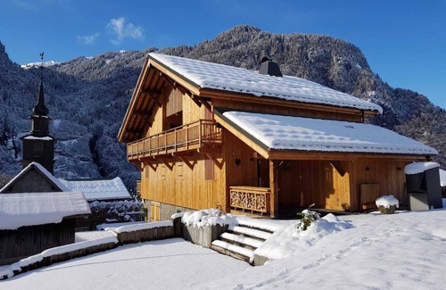 Sixt-Fer-a-Cheval House | Stunning 4 bed 4 bath chalet with hot tub in incredible surroundings.