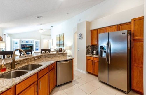 Orange Tree Villa | Stunning 4 Bed, 3 bath villa with southwest facing pool and spa