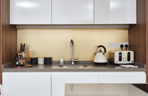 Failsworth House | Stunning 5 Bed House in Manchester by PureStay