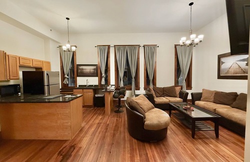 Yankton Apartment | Stunning 9 bedroom VRBO nestled in the heart of historic downtown!