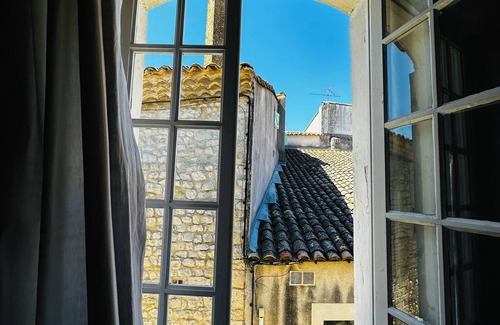 Combas House | Stunning A/C Fully Renovated 18th c House w/heated Pool in traditional village