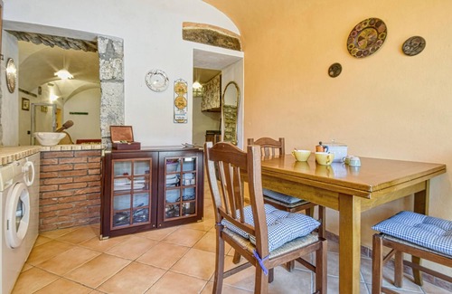 Varese Ligure Apartment | Stunning apartment in Varese Ligure