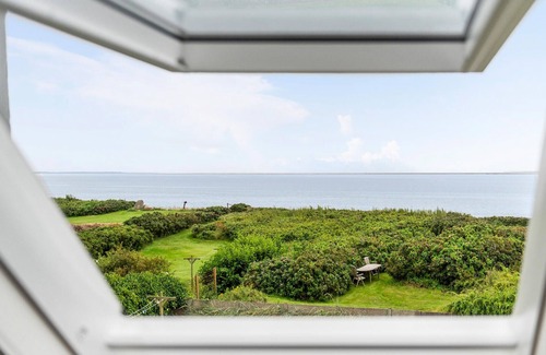 Hjerting Apartment | Stunning apartment in Esbjerg V with WiFi