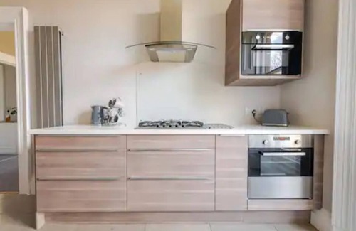 Grange Apartment | Stunning apartment in Prestigious Grange area close to Morningside & Marchmont
