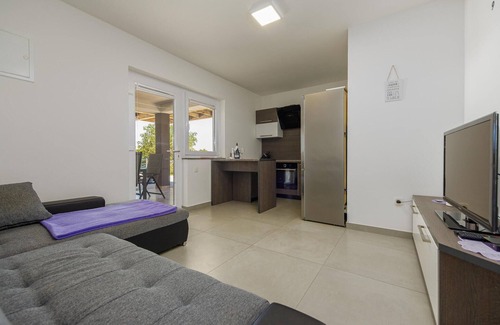 Kustici Apartment | Stunning apartment in Kustici, Novalja