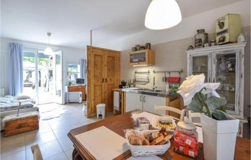 Rivignano Teor Apartment | Stunning Apartment In Rivignano Teor