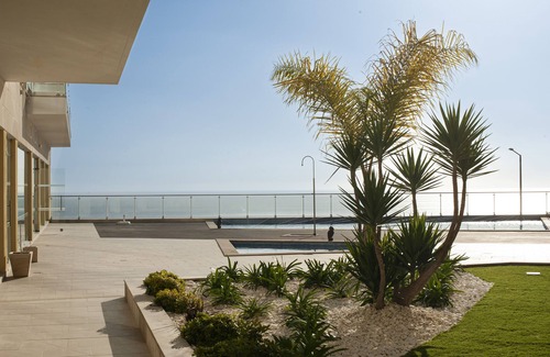 Aldeia do Meco Apartment | Stunning apartment with sea views, great terrace and pool