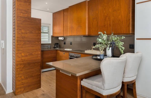 Bantry Bay Apartment | Stunning Bantry Bay Haven - Beach on Your Doorstep