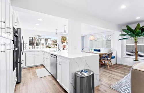 West Newport House | Stunning Bayfront Home w/Epic Dock on Peninsula!