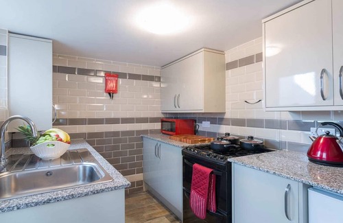 Caister-on-Sea House | Stunning Beach House - On the Beach - Pets OK