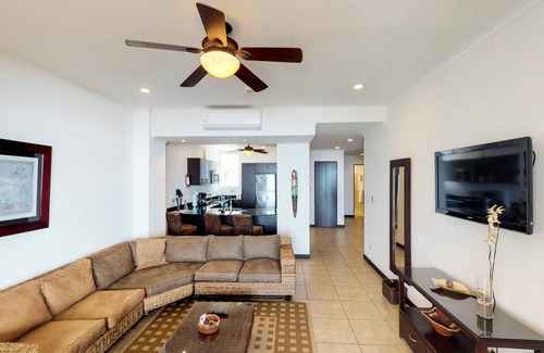 Barrio Los Faroles Apartment | Stunning beachfront condo with WiFi, shared pool, & sweeping ocean views