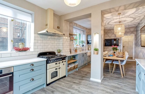 Cromer House | Stunning boutique Victorian Coastal Town House