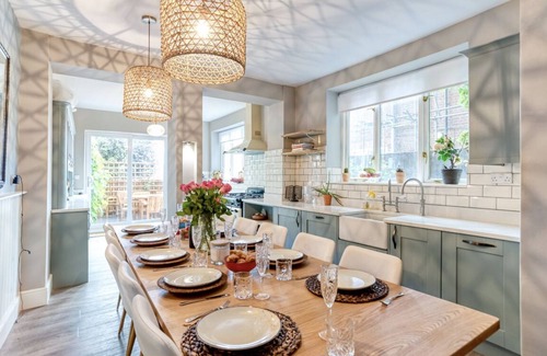 Cromer House | Stunning boutique Victorian Coastal Town House