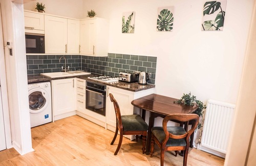 Green Street East Apartment | Stunning Brand new 2 bed central London Property