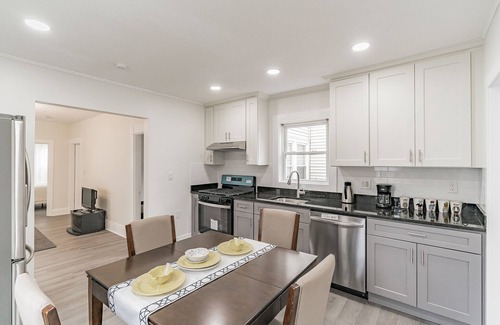 Framingham Apartment | Stunning, Brand New, 2-bedroom apartment in Boston Framingham City Heart