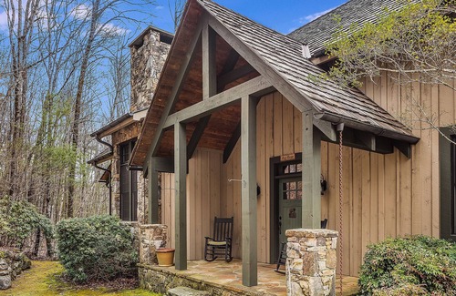Lake Toxaway Cottage | Stunning Cabin in Catatoga Private Gated Community