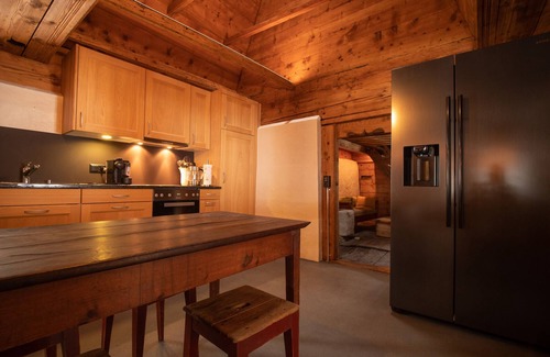 Gsteig Villa | Stunning chalet entirely renovated in Gsteig! 5 bedrooms, 3 bathrooms, kitchen