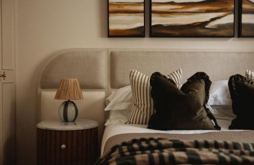 Redcliffe Apartment | Stunning Chelsea Garden Apartment