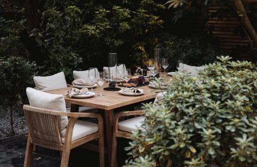 Redcliffe Apartment | Stunning Chelsea Garden Apartment