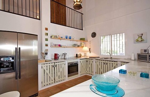 Canillas de Aceituno Villa | Stunning Contemporary Style Andalusian Villa with Private Pool