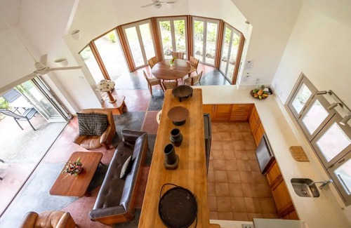 Cuvu Villa | Stunning Coastal Villa overlooking the Pacific