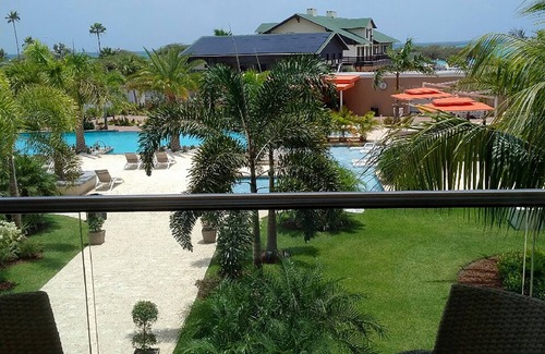 Oranjestad-West Condo | Stunning condo across from Eagle Beach