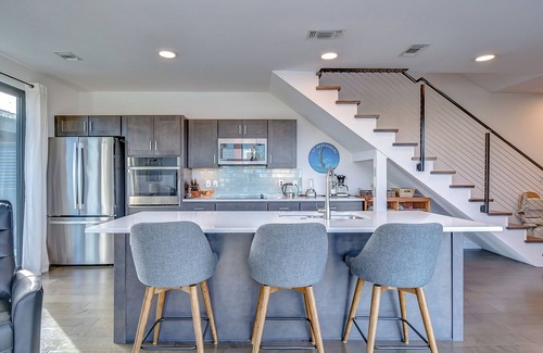 St. Petersburg Condo | Stunning condo in downtown St Petersburg beautiful views and huge terrace