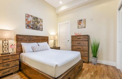 Central Business District Apartment | Stunning Condos - Heart of NOLA - Walk Everywhere