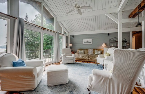 Dorset Cottage | Stunning cottage & views on Lake of Bays, Muskoka