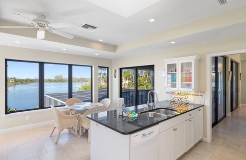 The Dunes House | Stunning Cul-de-sac Home on Golf Course with Pool