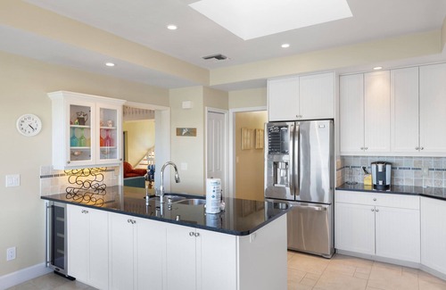 The Dunes House | Stunning Cul-de-sac Home on Golf Course with Pool