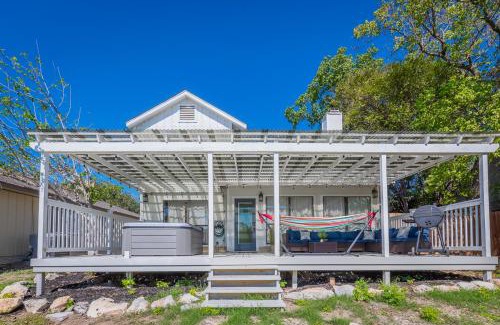 North San Antonio - SAT House | Stunning Deck, Hot-tub View To Lake & Golf Course