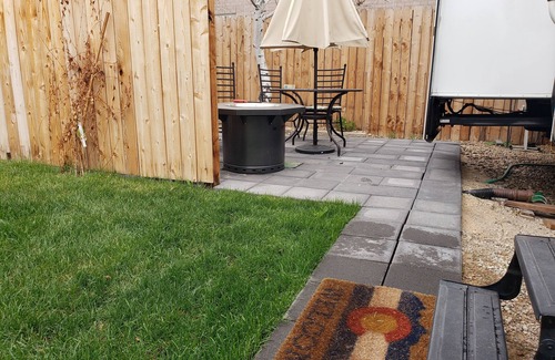 Edgewater RV Rental | Stunning fifth wheel, 50% monthly discount
