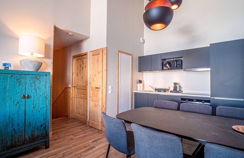 Valmorel Ski Chalet | Stunning 3* duplex chalet with hotel services, ski-in/ski-out, parking, wifi