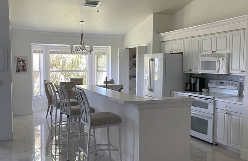 Stoneybrook Condo | STUNNING FRESHLY RENOVATED STONEYBROOK CONDO IN GATED COMMUNITY ON GOLF COURSE