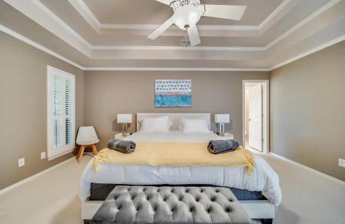 Far North Dallas House | Stunning Gables House Basketball Court