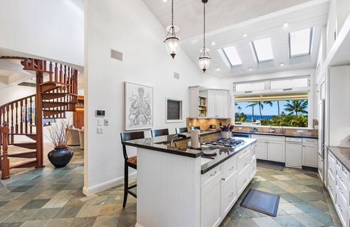 Napili House | Stunning Gated Home, Private Pool & Spa