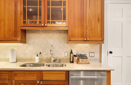 Uptown House | Stunning Historic Home | DT Location! | Sleeps 10