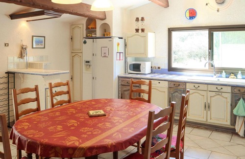 Rochefort-du-Gard House | Stunning home in Rochefort-du-Gard