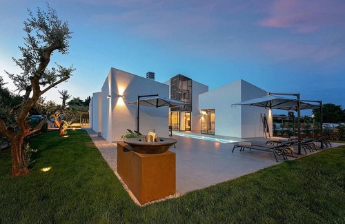 Kastelir House | Stunning home in Kastelir-Labinci
