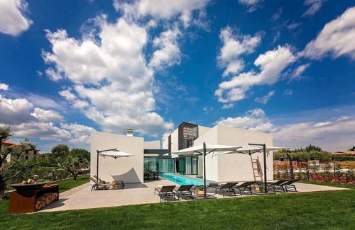 Kastelir House | Stunning home in Kastelir-Labinci
